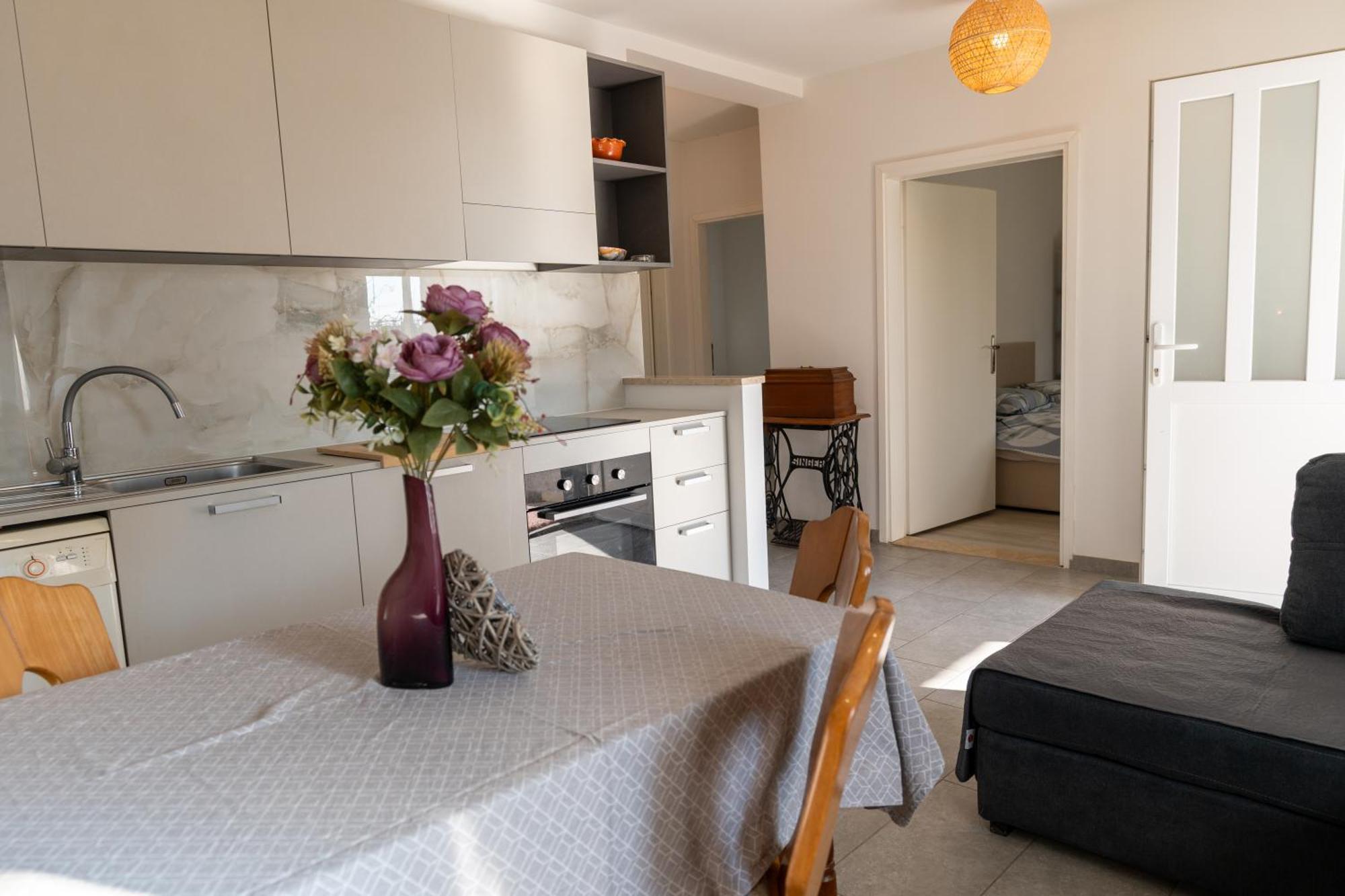 Two-Bedroom Apartment Rea In Rovinj Kültér fotó